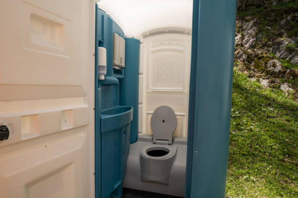 Best Porta potty delivery and setup  in Sarasota Springs, FL
